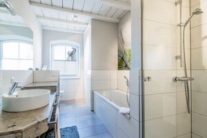 Haus Lerche Appartement 1 - Bad