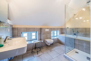 Appartement 2 - Schlafzimmer Badezimmer