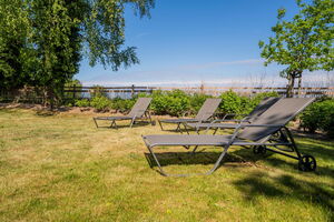 Ferienhaus Flieder: seit Frühjahr 2024 neu umzäunter Garten