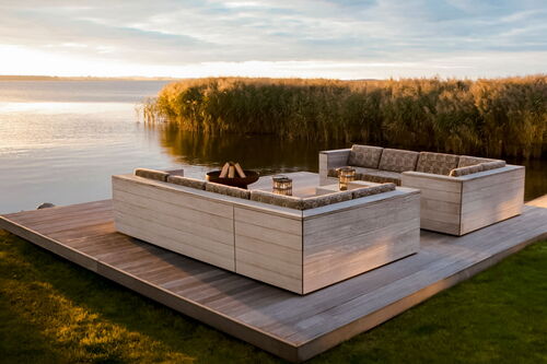 Ferienhaus Peeneblick - Sitzbereich am Wasser zur Mitnutzung