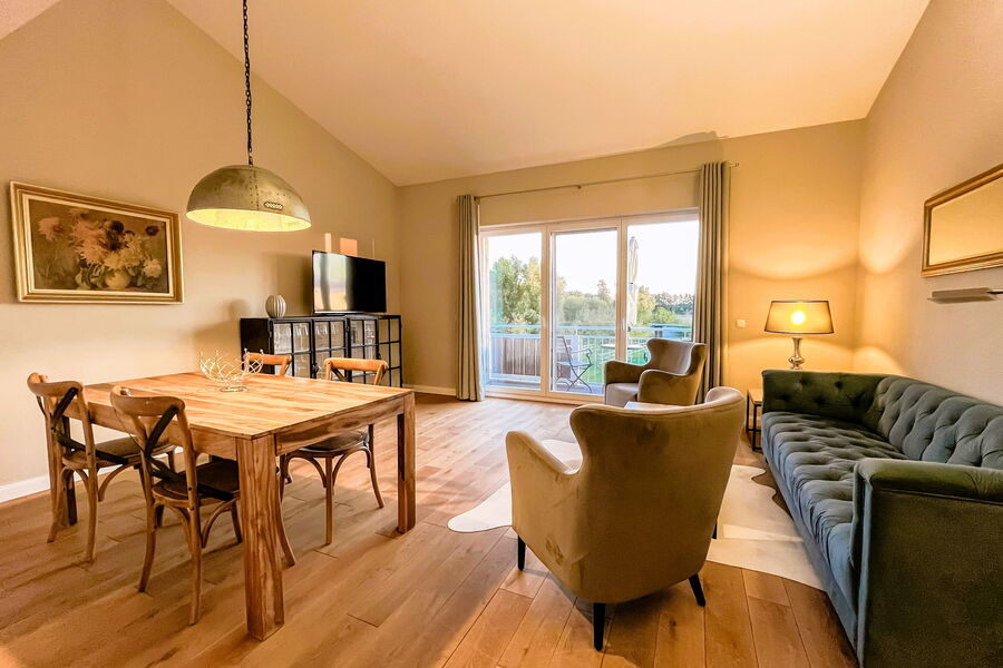 Haus Friesen Appartement 8 - Wohnbereich und Balkon