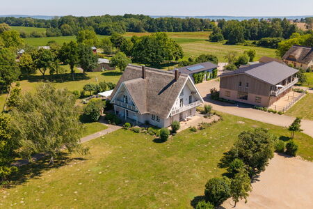  Lerchenhof Reestow - Außenansicht und Garten
