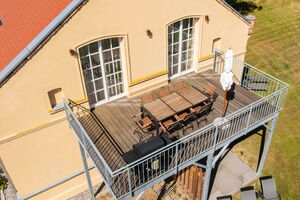 Gutshof Liepe - Ferienwohnung im 1. Obergeschoss - 15 m² großer Balkon 