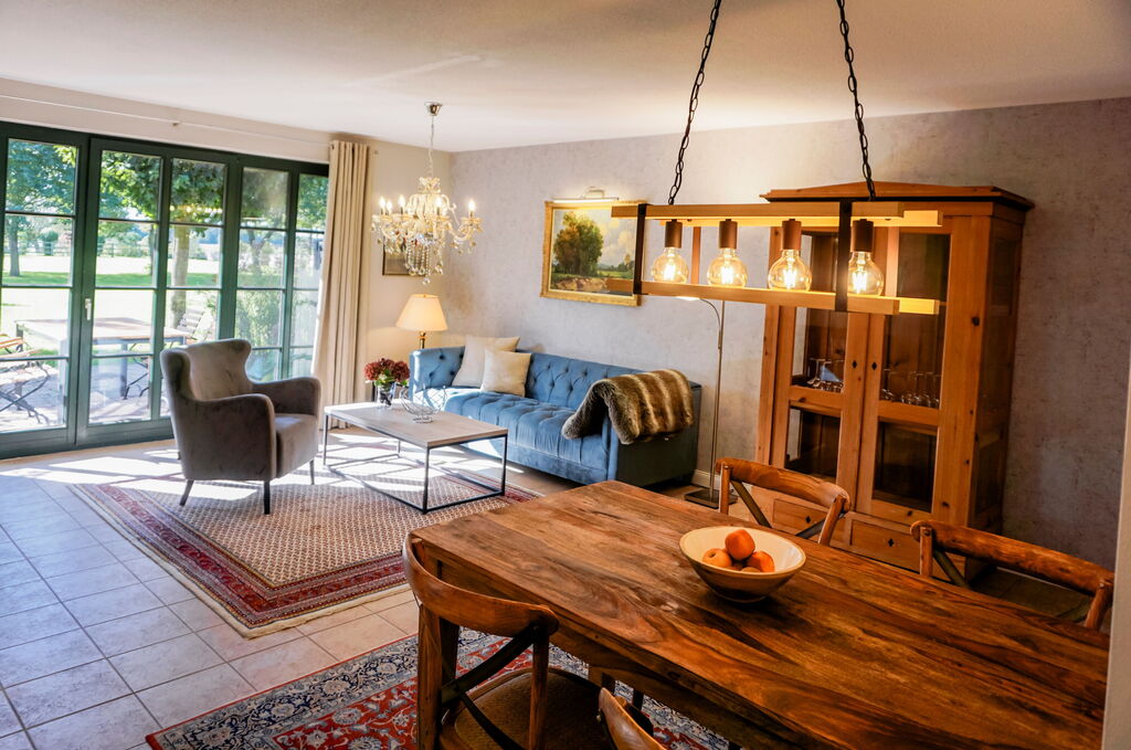 Lerchenhof Haus Storchennest Appartement 2 - Wohn-/Essbereich