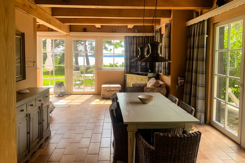 Fischerhaus Barsch - Wohnbereich und Blick in den Garten